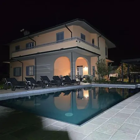 1 Apartment