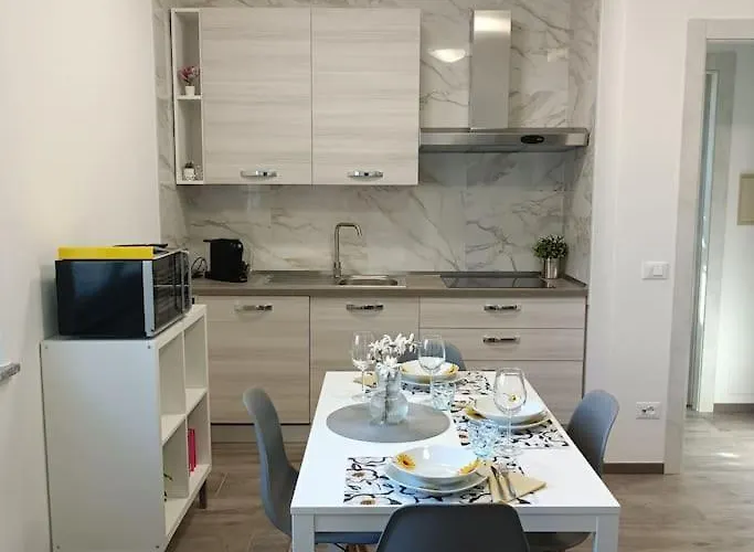 1 Apartament *